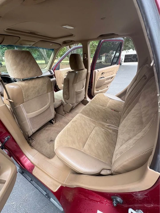 2004 Honda CR-V 2nd Gen - Image 6 of 12
