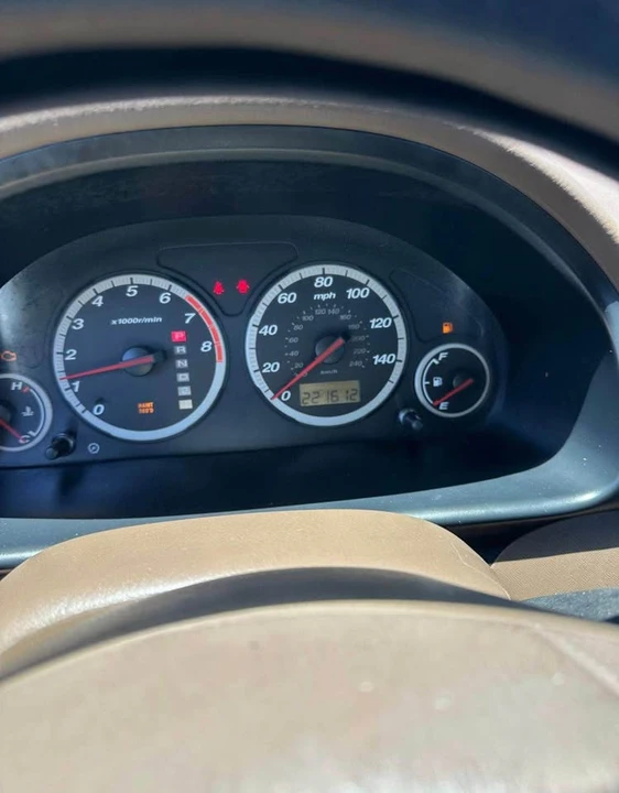 2004 Honda CR-V 2nd Gen - Image 6 of 11