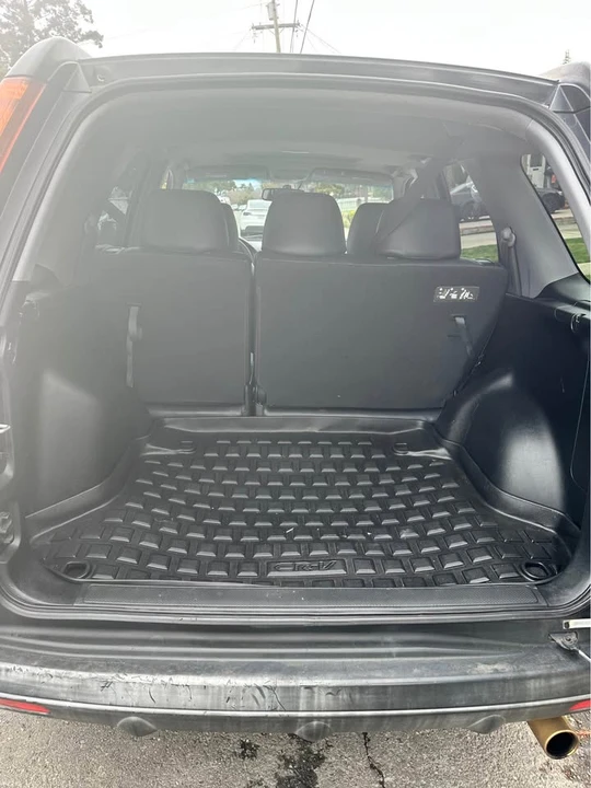 2004 Honda CR-V 2nd Gen - Image 8 of 12