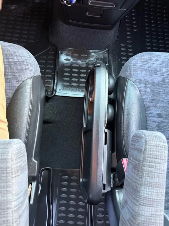 2004 Honda CR-V 2nd Gen - Image 16 of 16