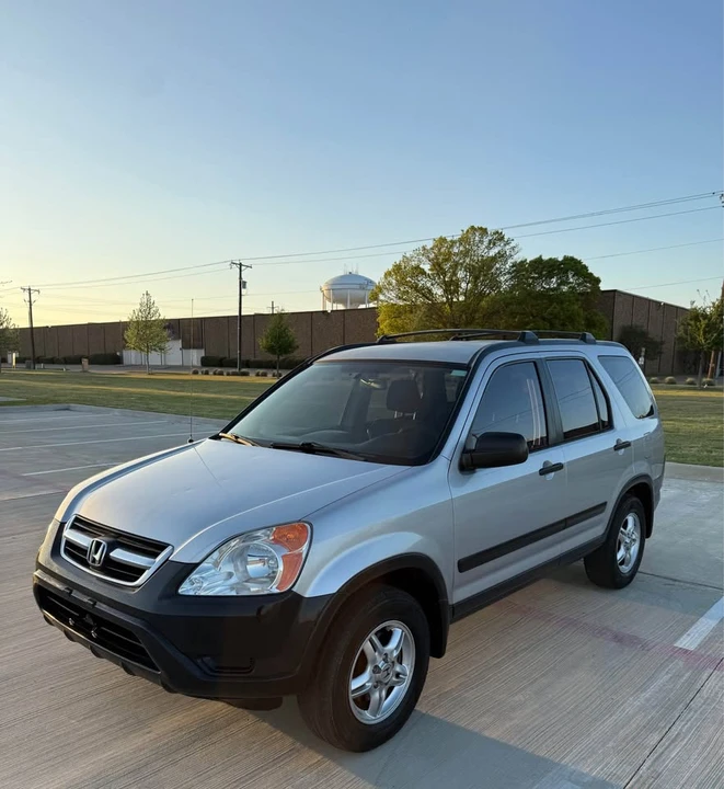 2004 Honda CR-V 2nd Gen - Image 2 of 16