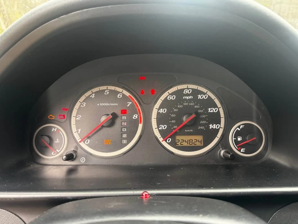 2004 Honda CR-V 2nd Gen - Image 5 of 6