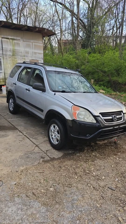 2004 Honda CR-V 2nd Gen - Image 5 of 9