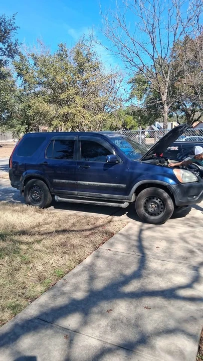 2004 Honda CR-V 2nd Gen - Image 5 of 5