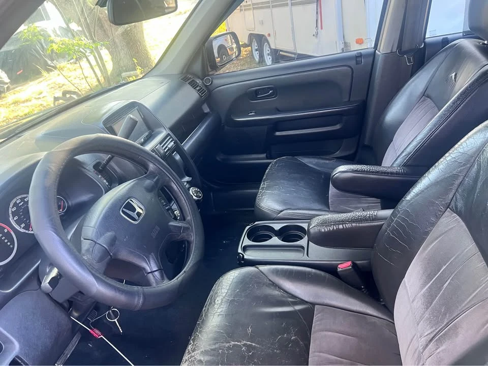 2004 Honda CR-V 2nd Gen - Image 7 of 14