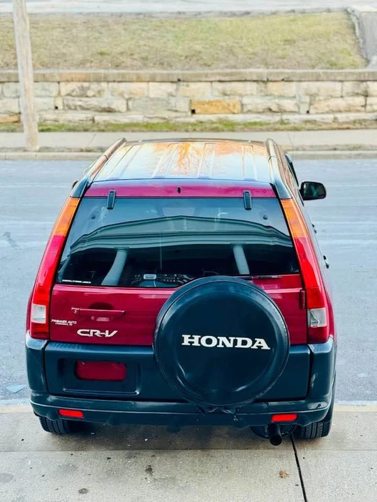 2004 Honda CR-V 2nd Gen - Image 4 of 16