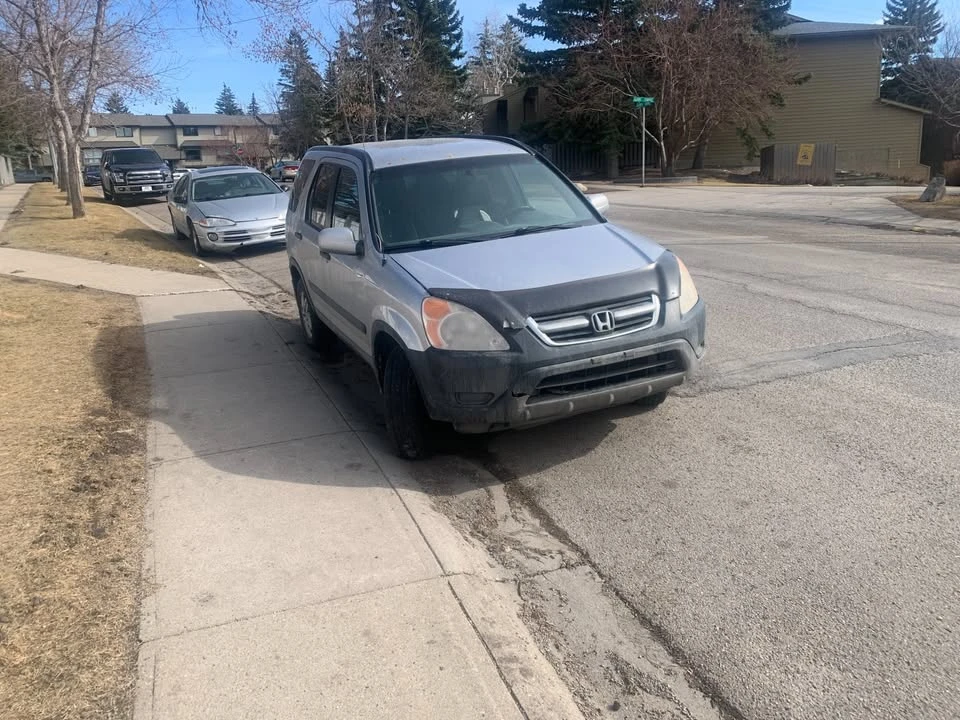 2004 Honda CR-V 2nd Gen - Image 3 of 4