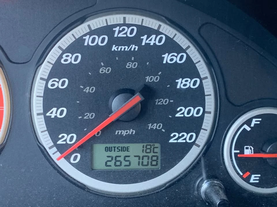 2004 Honda CR-V 2nd Gen - Image 4 of 4