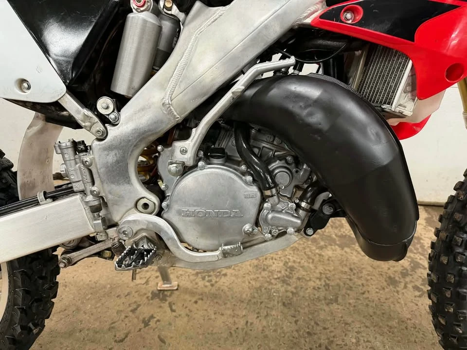 2004 Honda CR - Image 5 of 7