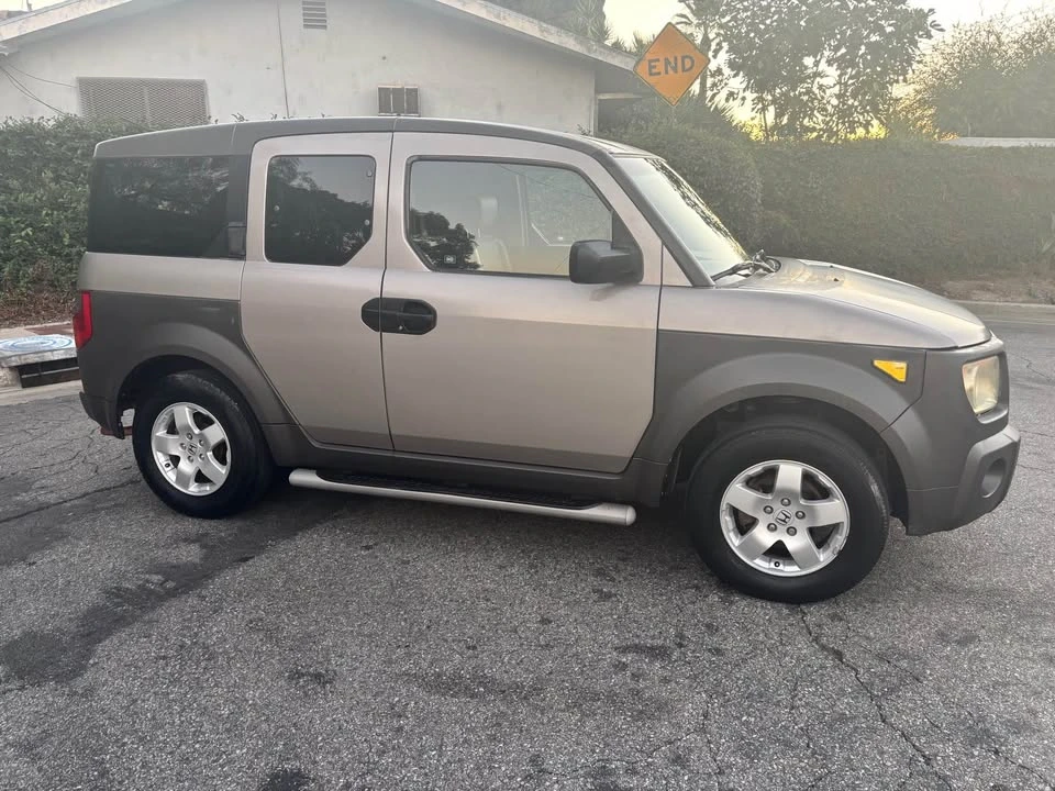 2004 Honda Element - Image 3 of 12