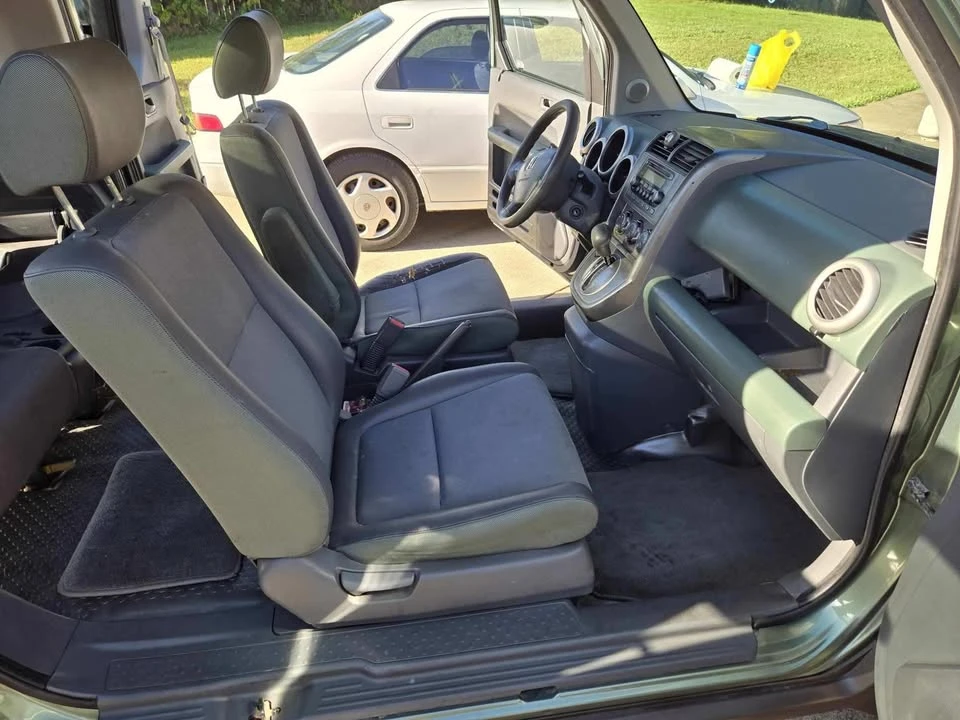 2004 Honda Element - Image 3 of 16