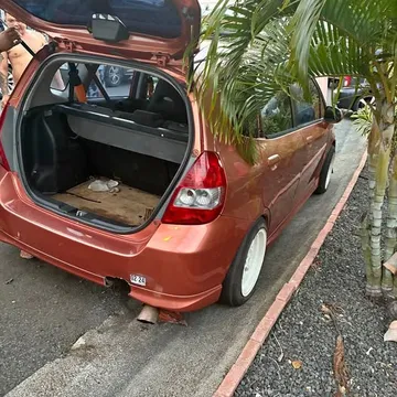 2004 Honda Fit