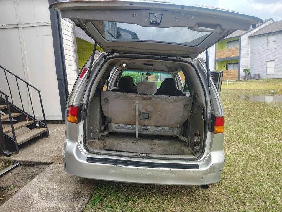 2004 Honda Odyssey - Image 13 of 19