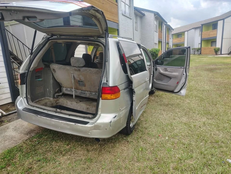 2004 Honda Odyssey - Image 12 of 19