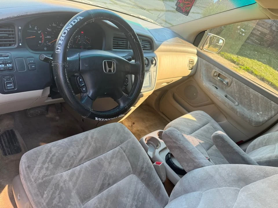 2004 Honda Odyssey - Image 10 of 14