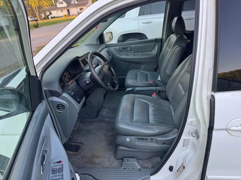 2004 Honda Odyssey - Image 6 of 7