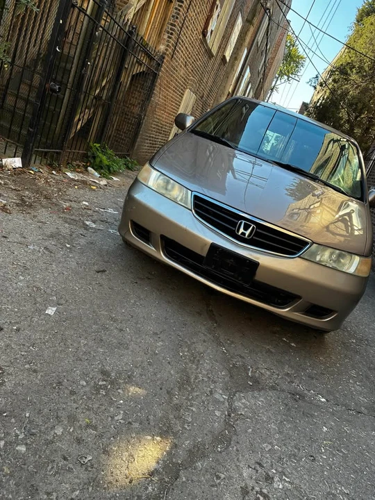 2004 Honda Odyssey - Image 3 of 20