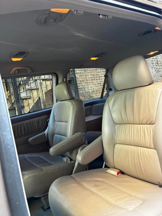 2004 Honda Odyssey - Image 9 of 20