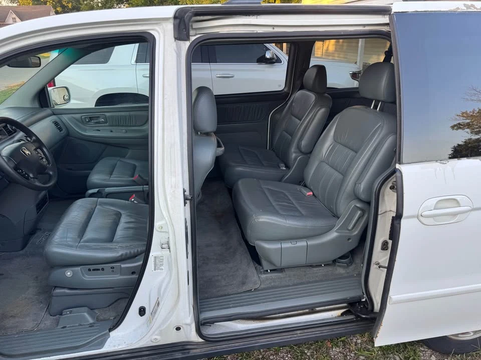 2004 Honda Odyssey - Image 5 of 7