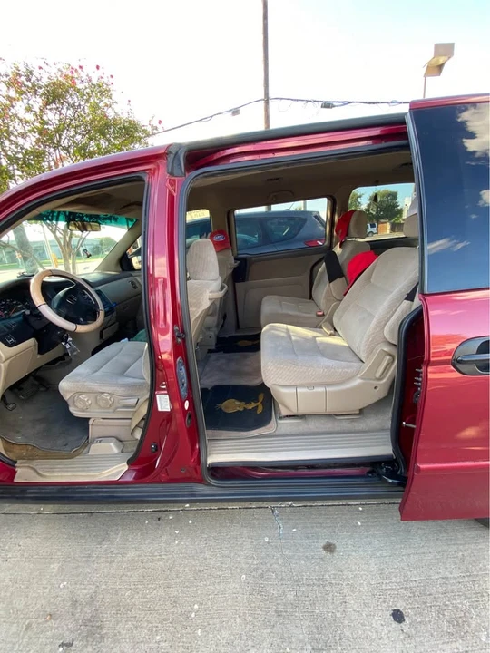 2004 Honda Odyssey - Image 10 of 19