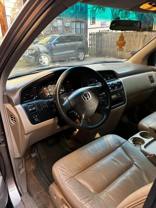 2004 Honda Odyssey - Image 14 of 20