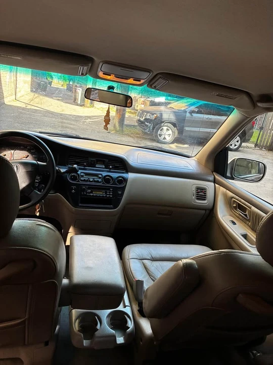 2004 Honda Odyssey - Image 20 of 20
