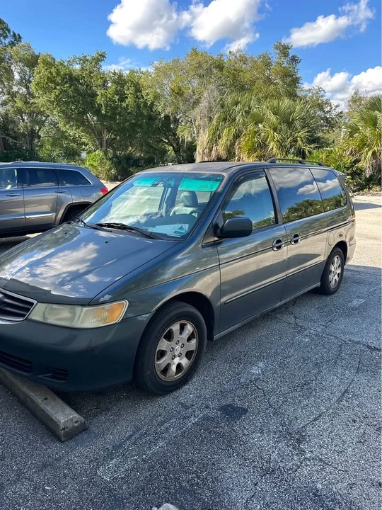 2004 Honda Odyssey - Image 2 of 7