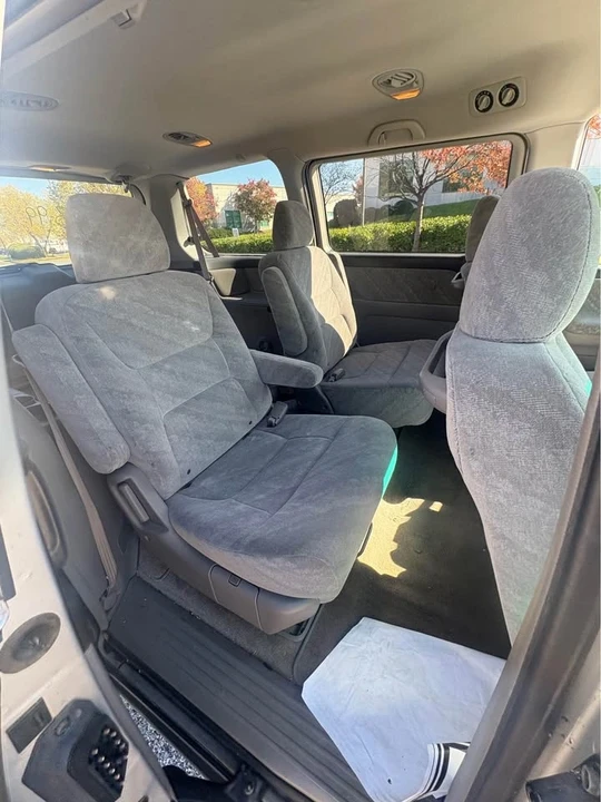 2004 Honda Odyssey - Image 6 of 10