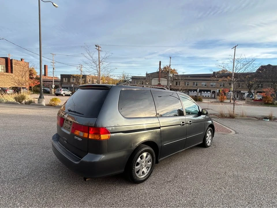 2004 Honda Odyssey - Image 3 of 8