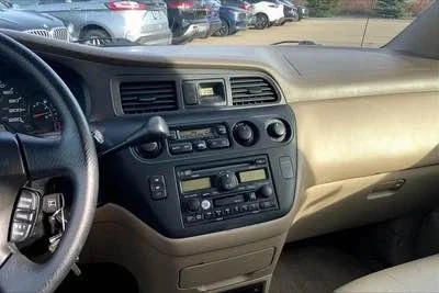 2004 Honda Odyssey - Image 5 of 10