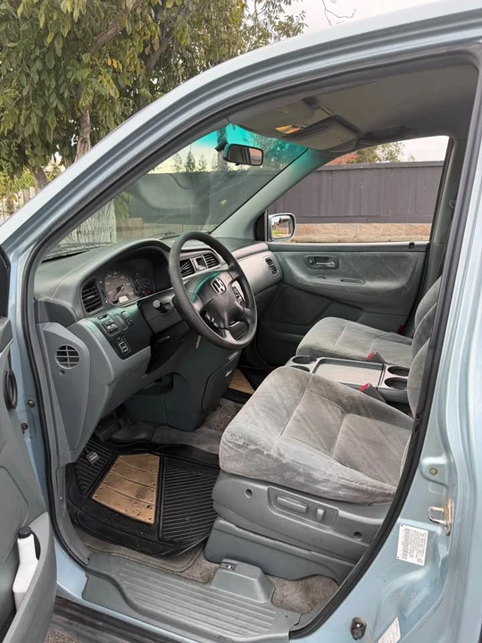 2004 Honda Odyssey - Image 5 of 9