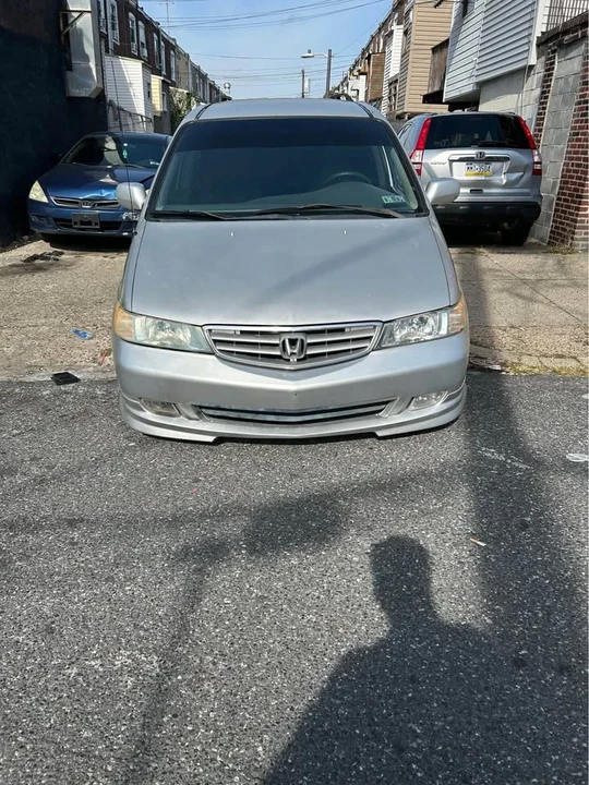2004 Honda Odyssey - Image 2 of 5
