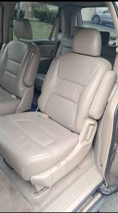 2004 Honda Odyssey - Image 6 of 6