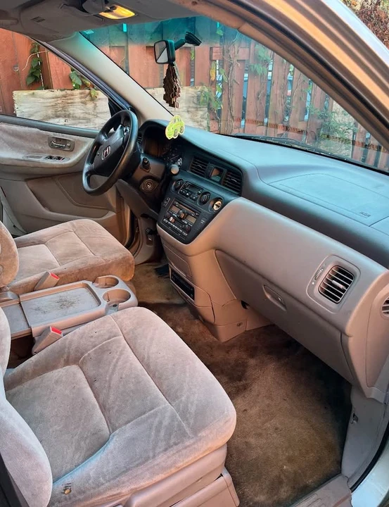 2004 Honda Odyssey - Image 6 of 10