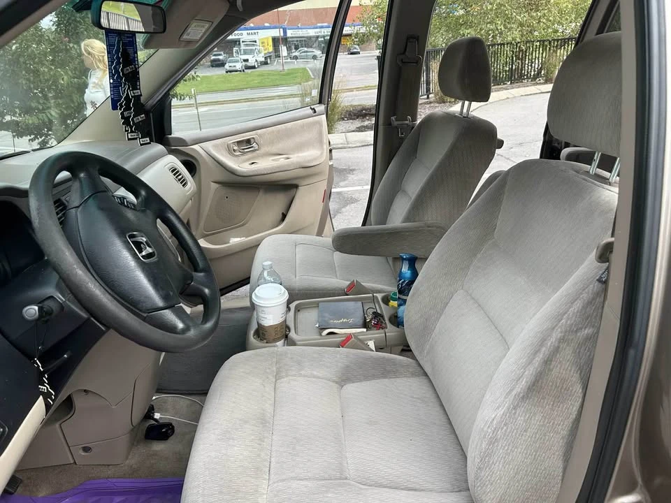 2004 Honda Odyssey - Image 5 of 7