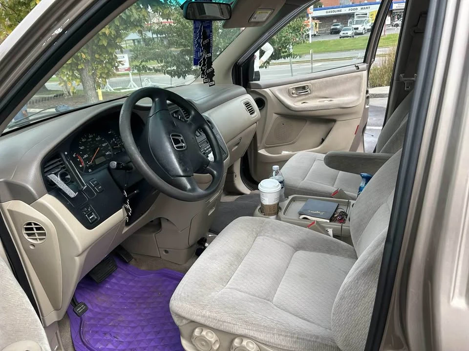 2004 Honda Odyssey - Image 6 of 7