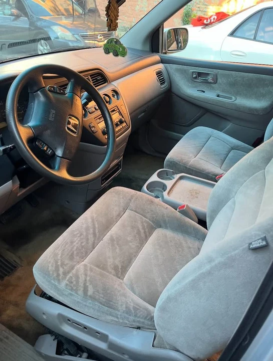 2004 Honda Odyssey - Image 10 of 10