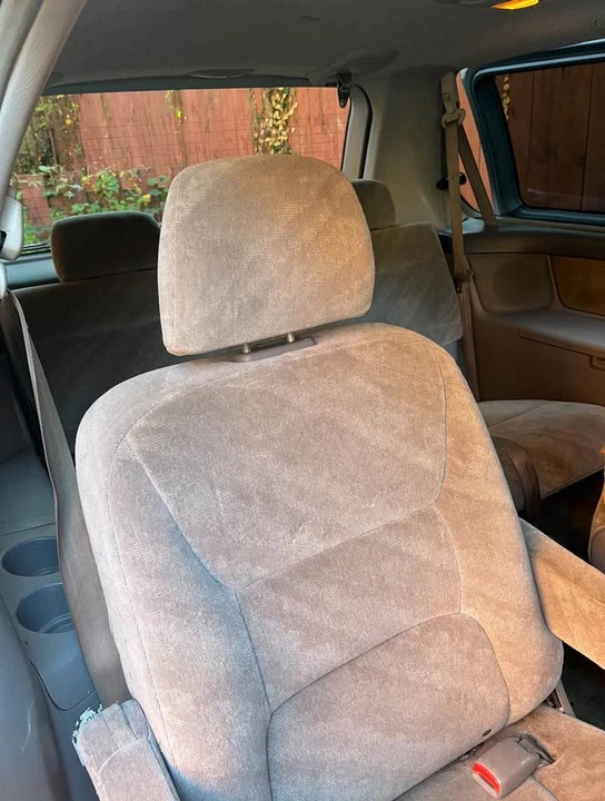2004 Honda Odyssey - Image 8 of 10