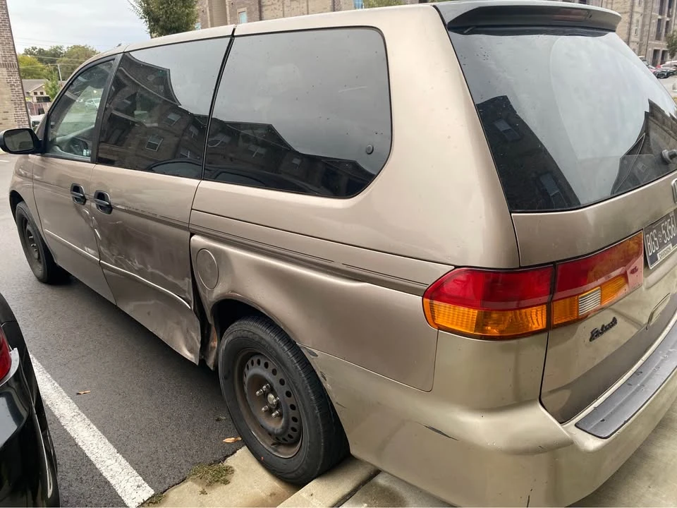 2004 Honda Odyssey - Image 4 of 7