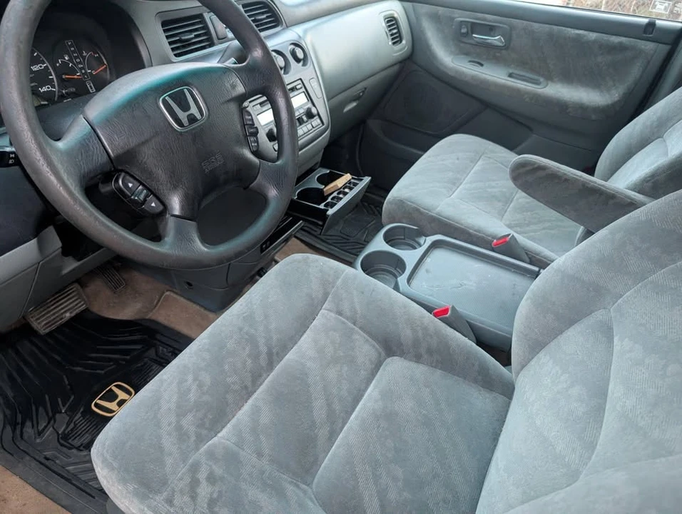 2004 Honda Odyssey - Image 3 of 6