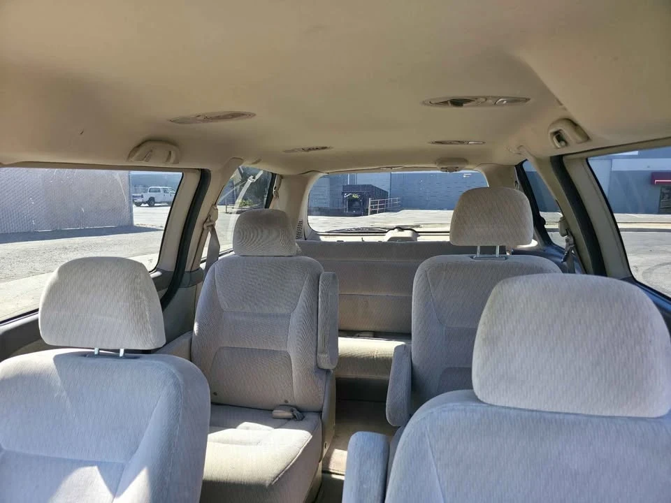 2004 Honda Odyssey - Image 10 of 12