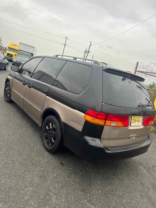2004 Honda Odyssey - Image 4 of 7
