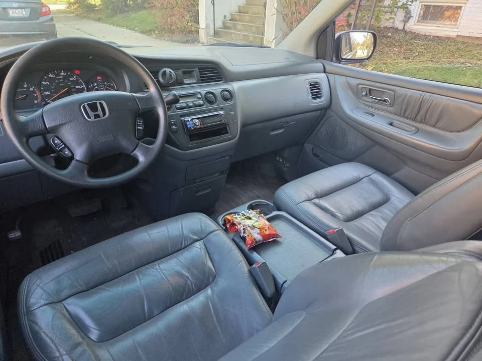 2004 Honda Odyssey - Image 3 of 6