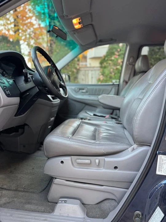 2004 Honda Odyssey - Image 13 of 20