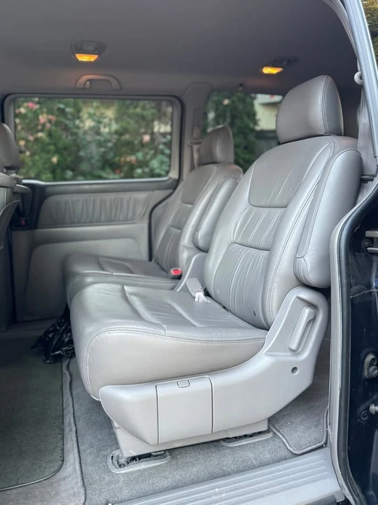 2004 Honda Odyssey - Image 10 of 20