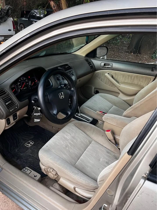 2004 Honda Civic 7th Gen - Image 3 of 5