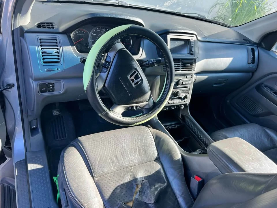 2004 Honda Pilot 1st Gen - Image 8 of 8