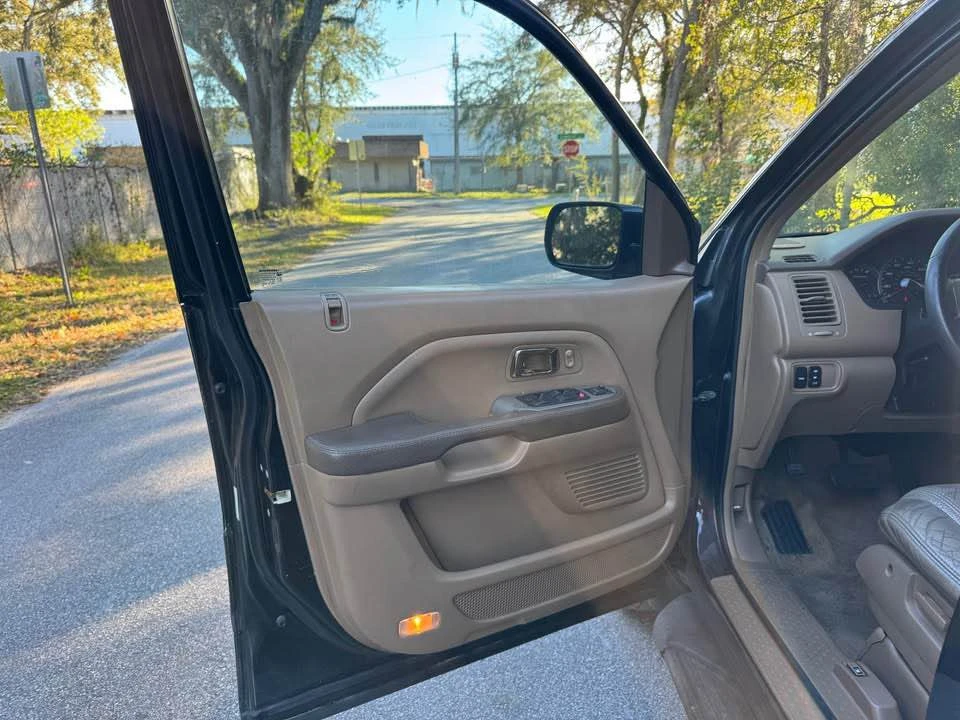2004 Honda Pilot 1st Gen - Image 10 of 18
