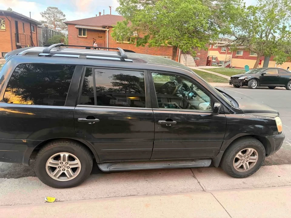 2004 Honda Pilot 1st Gen - Image 2 of 2