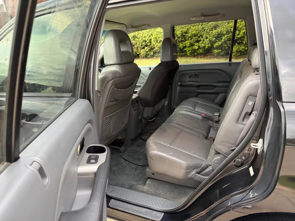 2004 Honda Pilot 1st Gen - Image 9 of 13